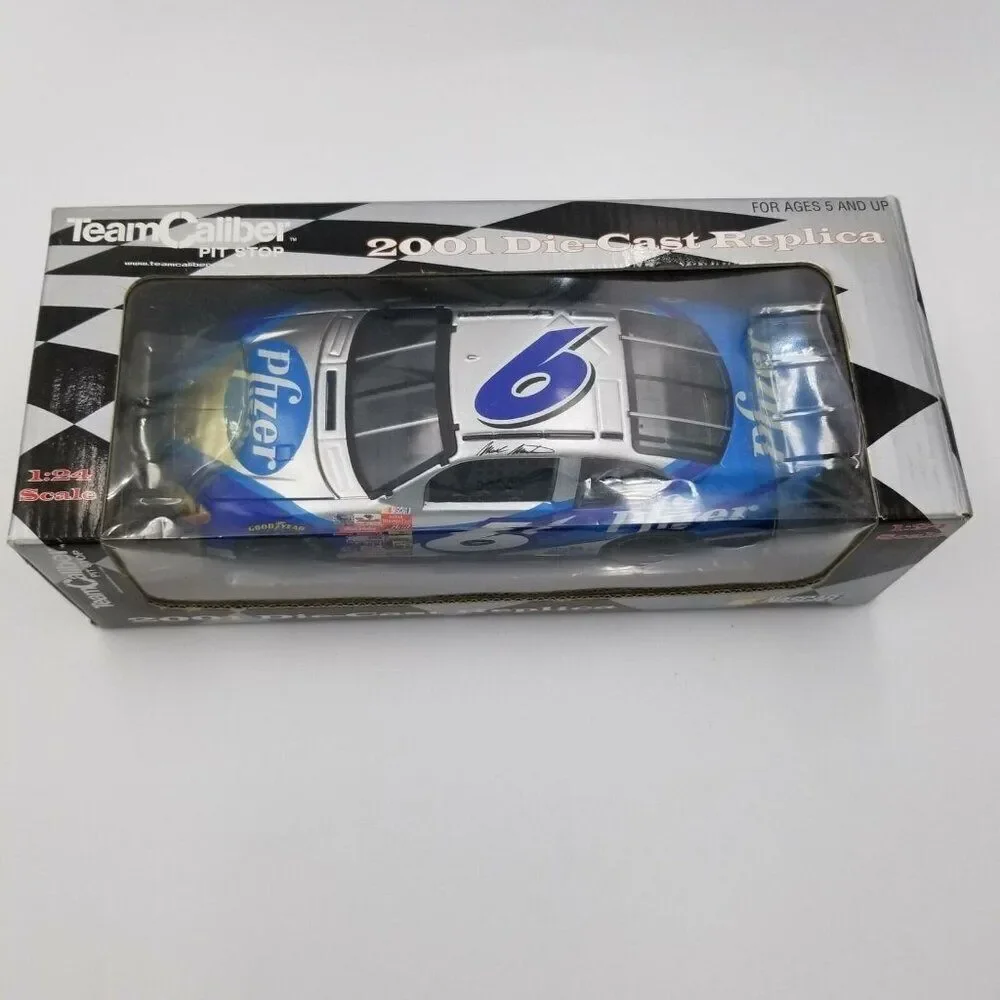 2001 Ford Taurus Team Caliber 1:24 Scale Blue #6 Mark Martin Pfizer Nascar New